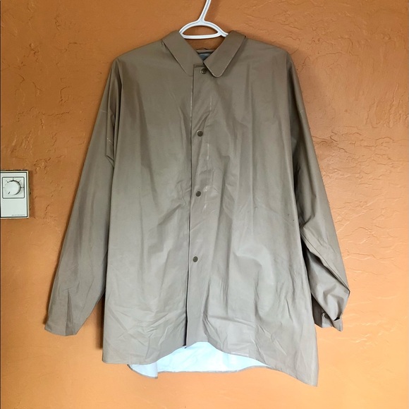 [SOLD] Vintage Japanese Raincoat - Picture 2 of 3